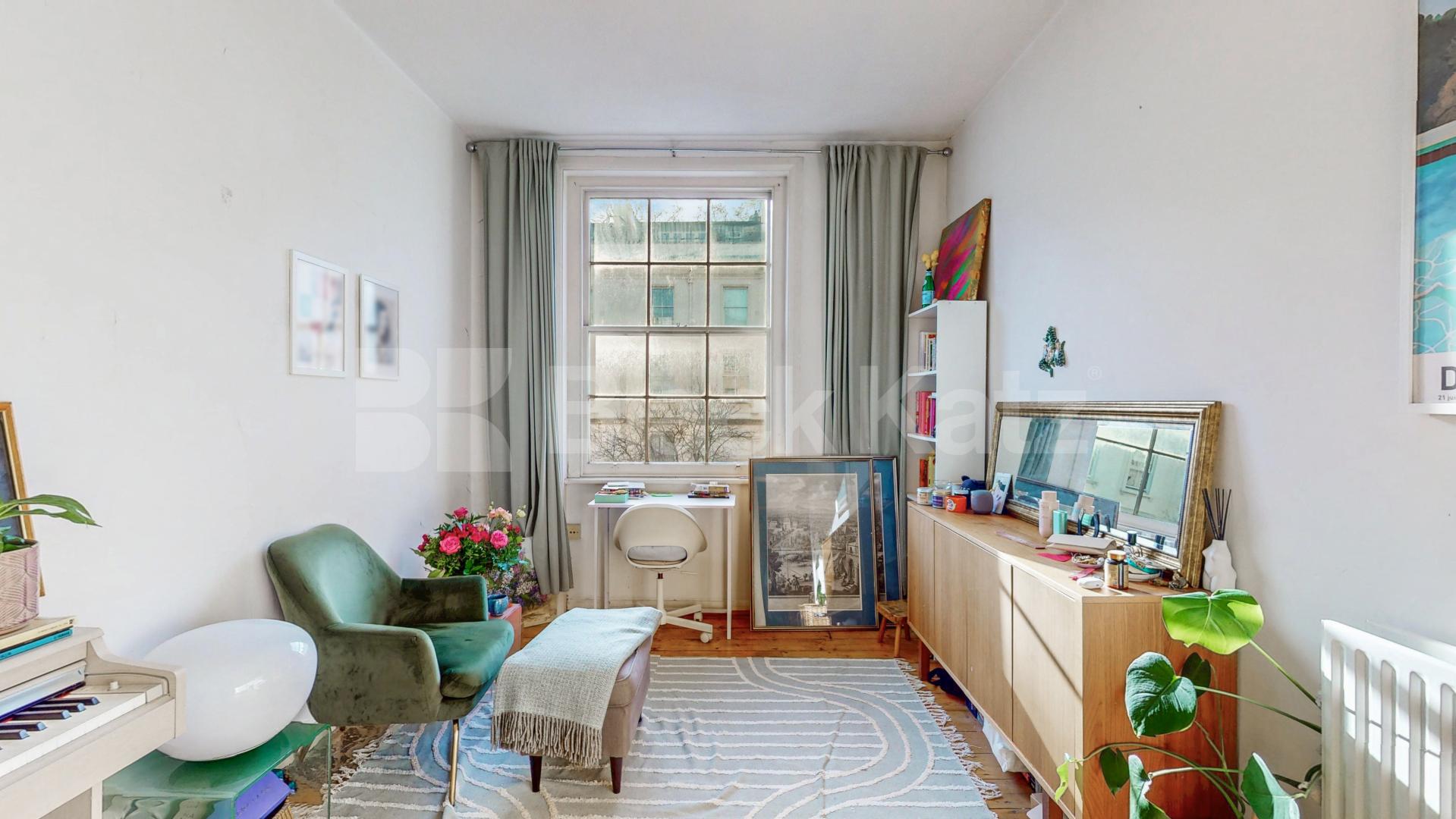 Luxury One Bedroom Residence Moments from Hyde Park  Gloucester Terrace, Paddington / Bayswater